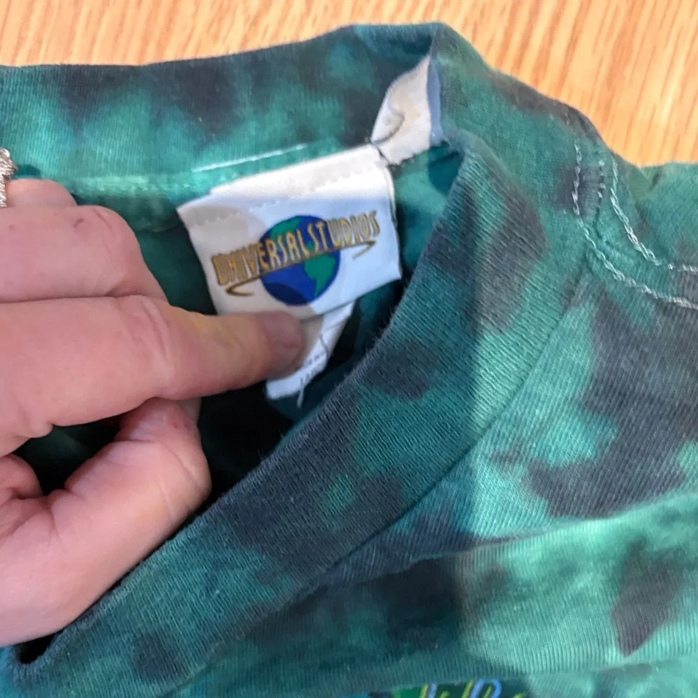 Marvel Hulk Graphic Tee - Green and Black - Picture 3 of 3